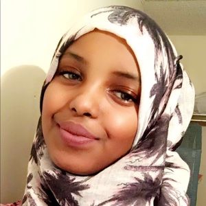 Meet your Posher, Hannah